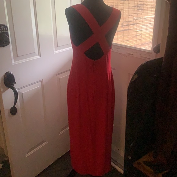 red Emblem dress perfect condition fits like a 4-6 - Picture 3 of 6